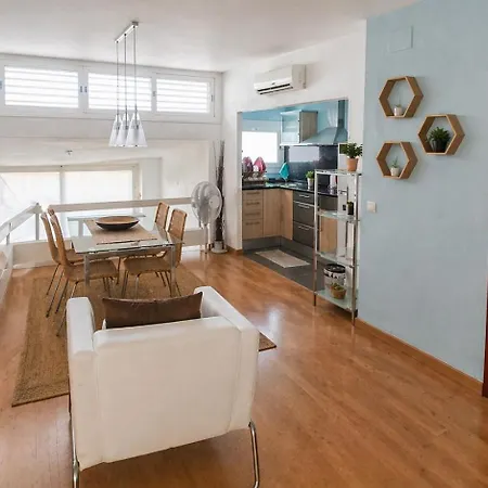 Dom wakacyjny 2br Cala Salions Coastal - Terrace & Ocean Views Tossa de Mar